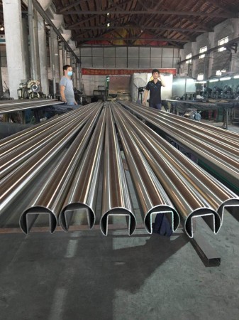 Stainless Steel ERW Precision Slotted Pipes Grade J3